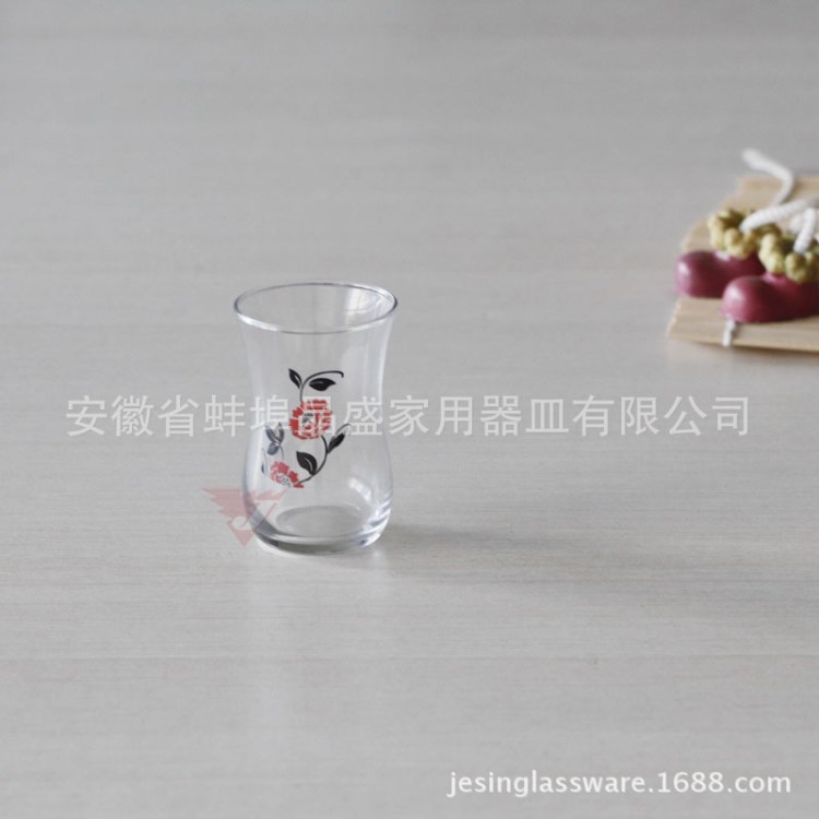 工廠直銷爆款玻璃杯 精美烈酒杯 節(jié)日禮品用玻璃杯