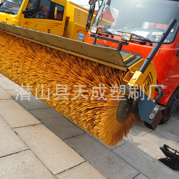 生產(chǎn)定制環(huán)衛(wèi)掃路車(chē)毛刷 掃路機(jī)機(jī)械刷輥 環(huán)衛(wèi)清潔刷輥