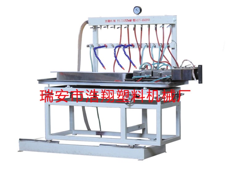 機(jī)器配套輔機(jī)真空定型臺(tái) 塑料型材管材板材生產(chǎn)線 雙螺桿擠出機(jī)