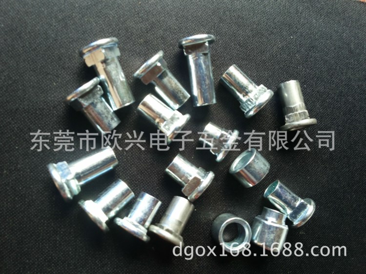 批發(fā)供應(yīng)高腳鉚螺母 M6*12L倒帽 五彩 藍(lán)鋅壓鉚螺母