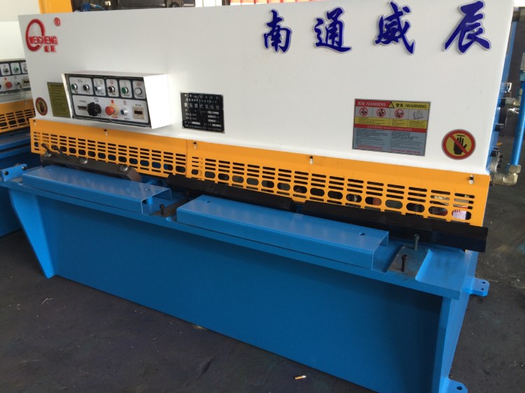 【高品質】供應QC12Y-6&times;2500液壓擺式剪板機,河北剪板機  裁板機