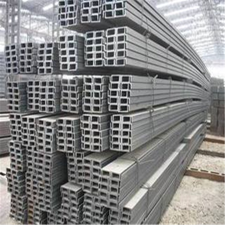 廠家直銷Q345B材質(zhì)的鍍鋅槽鋼，熱鍍鋅槽鋼，工程專用國標(biāo)槽鋼！