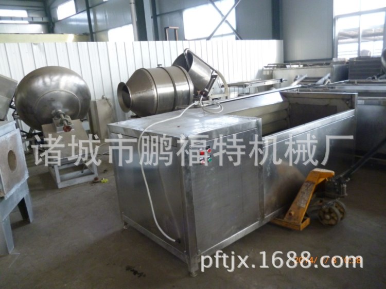 土豆清洗機、芋頭紅薯脫皮清洗機、蘿卜毛刷清洗機