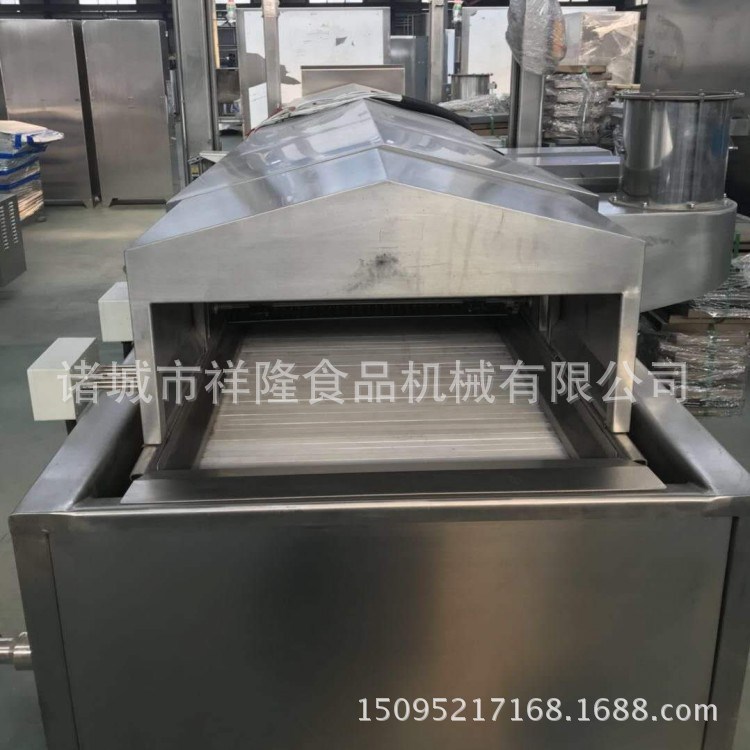 諸城祥隆食品機(jī)械生產(chǎn)蒸煮流水線設(shè)備魚豆腐油炸流水線原理