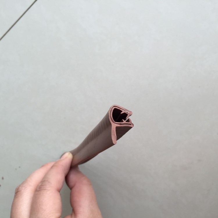 廠家直供各種電動(dòng)車門窗裝飾條彩色內(nèi)飾條廂柜密封條u型包邊條