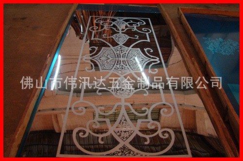 供應(yīng)蝕刻爛花不銹鋼電梯門套 鏡面腐蝕鍍鈦不銹鋼電梯裝飾板