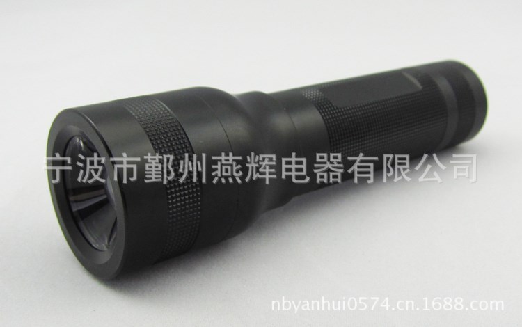 3W CREE Q5 鋁合金強(qiáng)光手電筒*LED可伸縮調(diào)光*節(jié)能省電