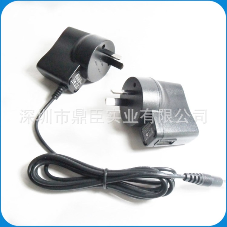出口澳洲SAA RCM C-TICK5V800MA數(shù)碼產(chǎn)品充電器 帶轉(zhuǎn)燈功能