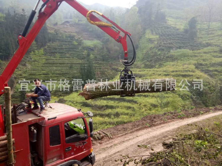 廠家直銷 抓樹抓木機供應 抓秸稈抓草包草捆樹枝抓機裝載農(nóng)業(yè)機械