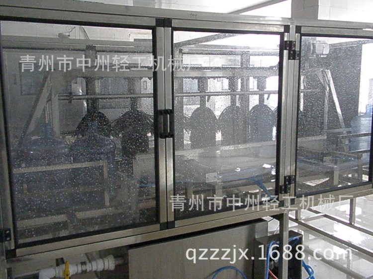刷桶機 全自動刷桶機 大桶洗桶機 桶裝水水桶清洗消毒機械設(shè)備
