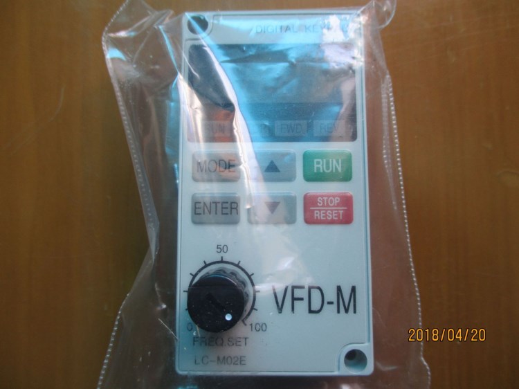 供應(yīng)全新原裝臺(tái)達(dá)M系列變頻器面板LC-M02E/VFD-M