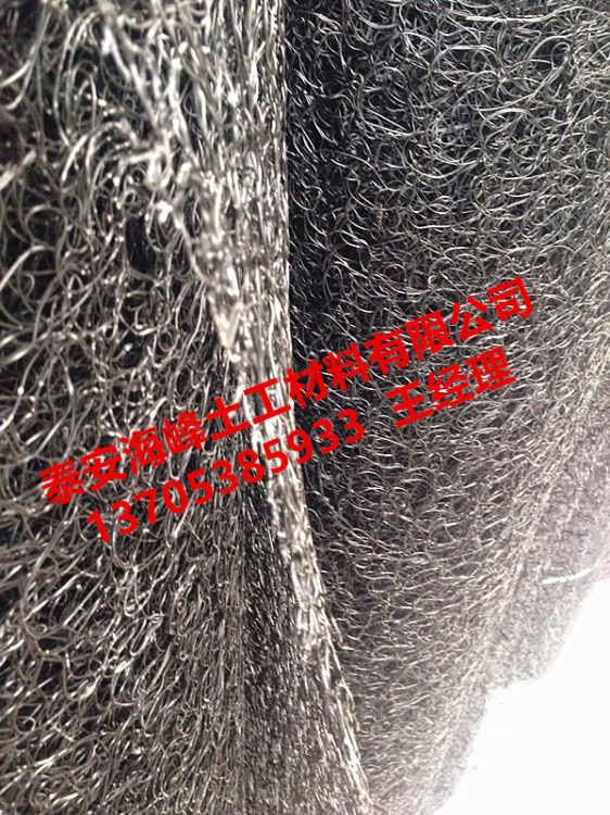 新型環保隔音隔熱材料，抗紫外線抗老化，使用壽命長。