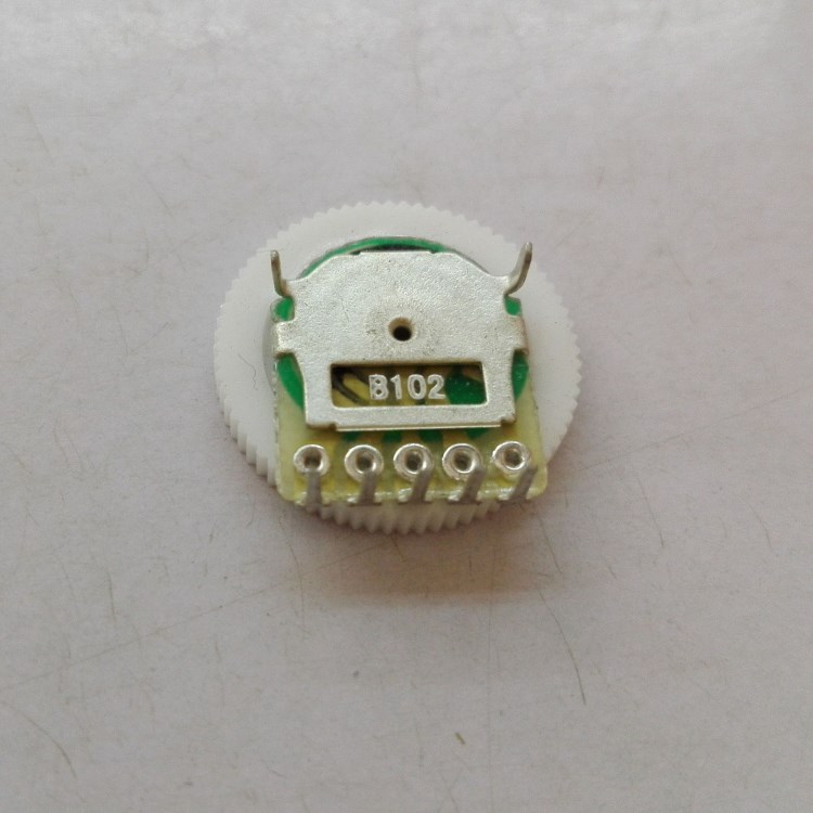 r1001拨盘电位器耳机调音开关单联16mm2mm阻值b1k 白色拨盘