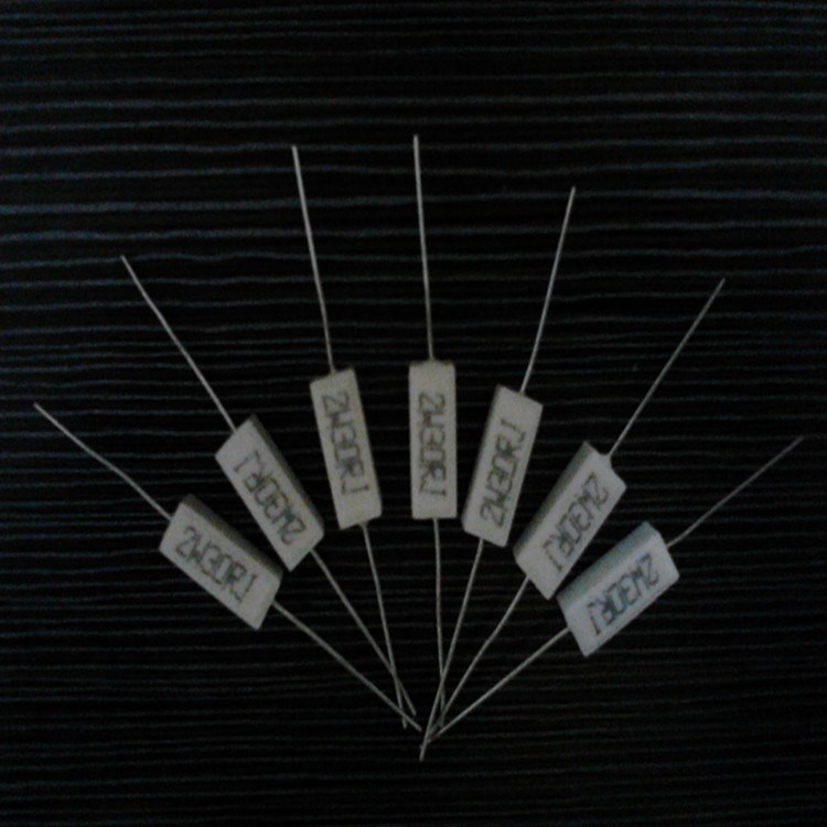 供應高頻瓷立臥式水泥電阻SQP1W 2W 5W 100R 5%