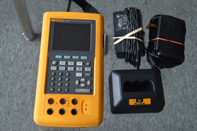 Fluke743多功能過程校準(zhǔn)器｜二手福祿克Fluke743 價格電詢