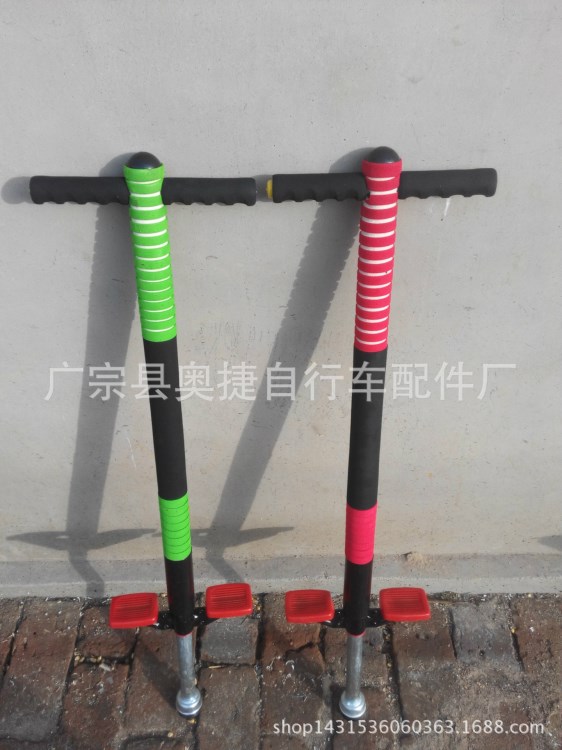 廠家直銷 健身器材用品 彈跳器  跳跳桿  娃娃跳（ 帶燈）