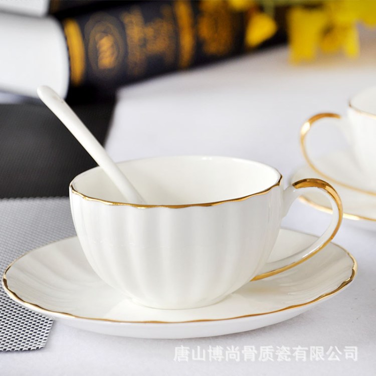 厂家直销唐山骨质瓷白镶金咖啡杯碟 陶瓷喝水杯子南瓜杯可定制