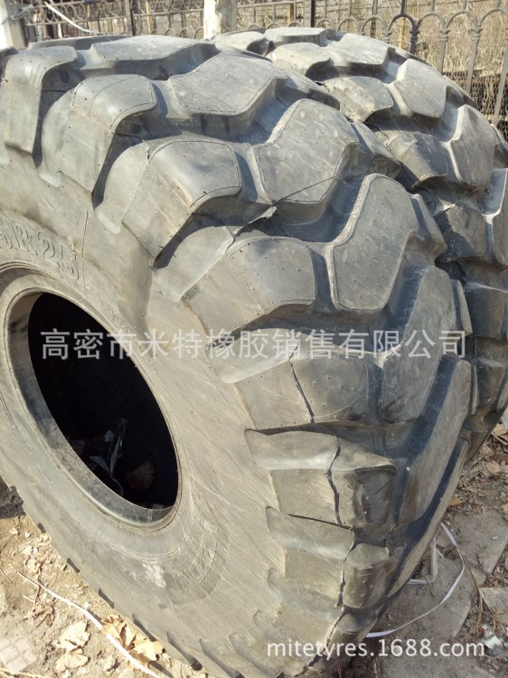 23.5R25 工廠直銷鋼絲程輪胎 大量批發(fā)