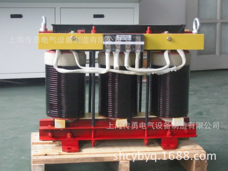 上海變壓器廠家 供應(yīng)三相440V/380V隔離變壓器 SG-300KVA 帶保護