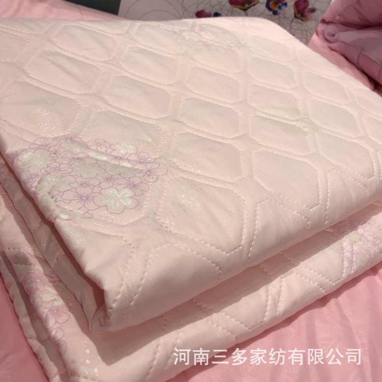 河南家紡空調夏涼春秋功能禮品被子單雙人廠家批發艾草生產定制