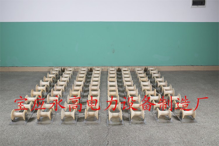 電纜鐵板滑輪/ 地纜放線(xiàn)滑車(chē) /直線(xiàn)平板滑輪