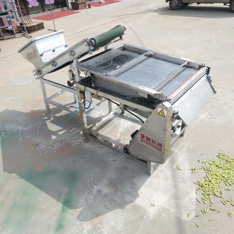 全自動(dòng)可調(diào)節(jié)蠶豆剝殼去皮機(jī) 六軸聯(lián)動(dòng)滾刀式切割剝蠶豆機(jī)去皮機(jī)