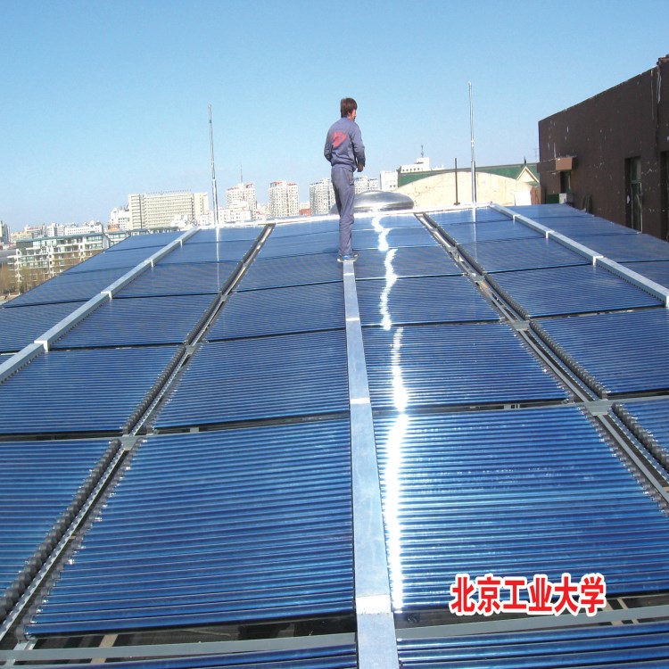 供應熱水工程-新源陽光太陽能公司