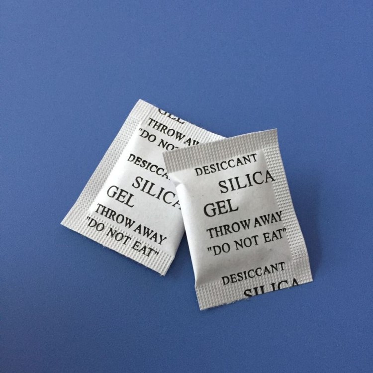 干燥劑廠家 環保硅膠工業干燥劑 1克顆粒小包食品防潮珠 SGS