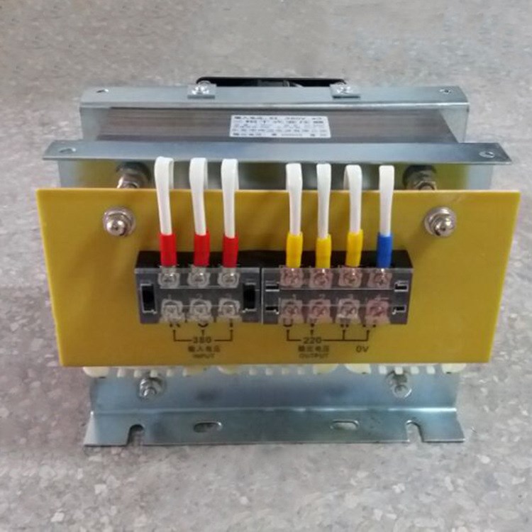 供應(yīng)精密數(shù)控自動化設(shè)備專用三相干式變壓器10kw