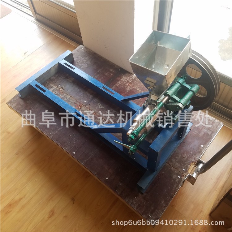 河南 單缸汽油膨化機 暗倉雜糧麻花機 通達定制 十用膨化機機械