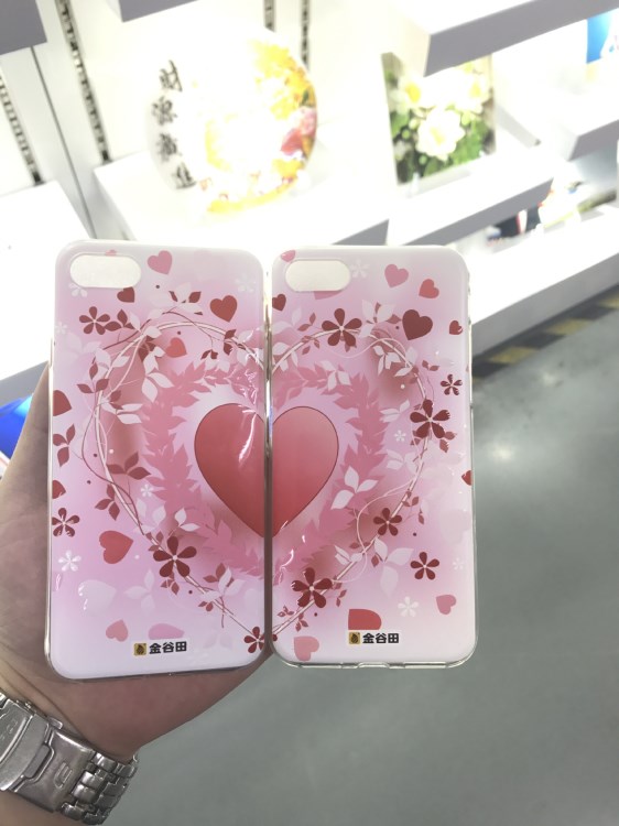 TPU手機殼打印機地毯印刷設備PVC軟殼光油UV平板打印機工業噴繪機