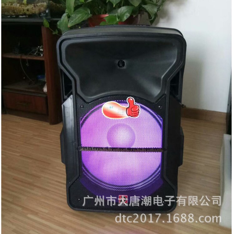 炫彩大功率15寸電瓶拉桿音響LED藍牙戶外便攜插卡音箱廣場舞音響