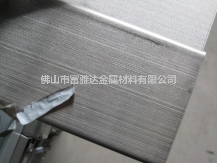 不銹鋼砂光板,不銹鋼拉絲板,磨砂不銹鋼板,佛山不銹鋼磨砂板價格