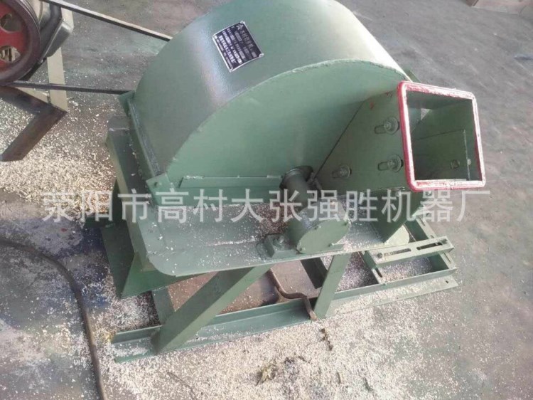 廠家直銷小型漢中菇木粉碎機，420型食用菌果木粉碎機性價比高