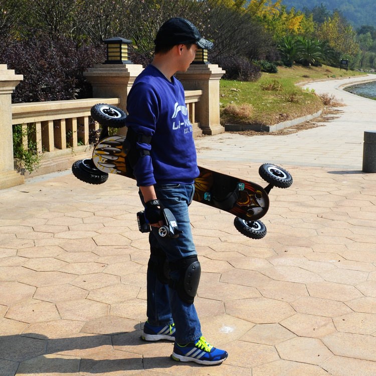 越野版动力皮带四轮电动滑板电动成人长板滑板车一件代发