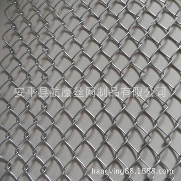 廠家供應(yīng)鍍鋅勾花網(wǎng),包塑勾絲網(wǎng),不銹鋼勾花網(wǎng),菱形鐵絲網(wǎng)