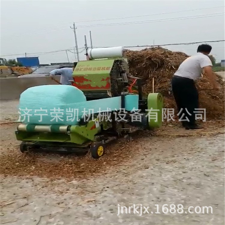 自動網(wǎng)繩打捆包膜機 小款青儲飼料打捆機 苜蓿草打捆機山東打捆機