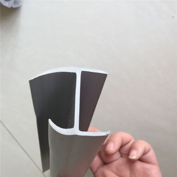 長(zhǎng)期供應(yīng)廠家直銷軟硬復(fù)合集裝廂廂門密封條廂式車廂門密封條