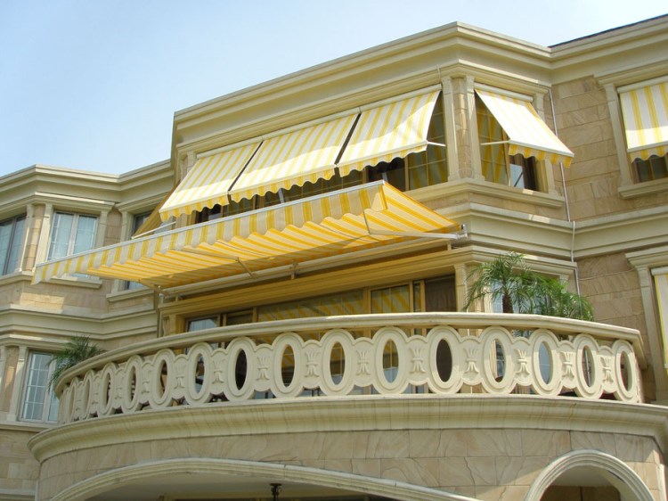 定制生產手動電動伸縮遮陽篷 戶外遮陽雨棚 廣東廠家直銷量大優惠