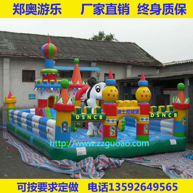 供應小型充氣玩具，藍貓樂園(圖)