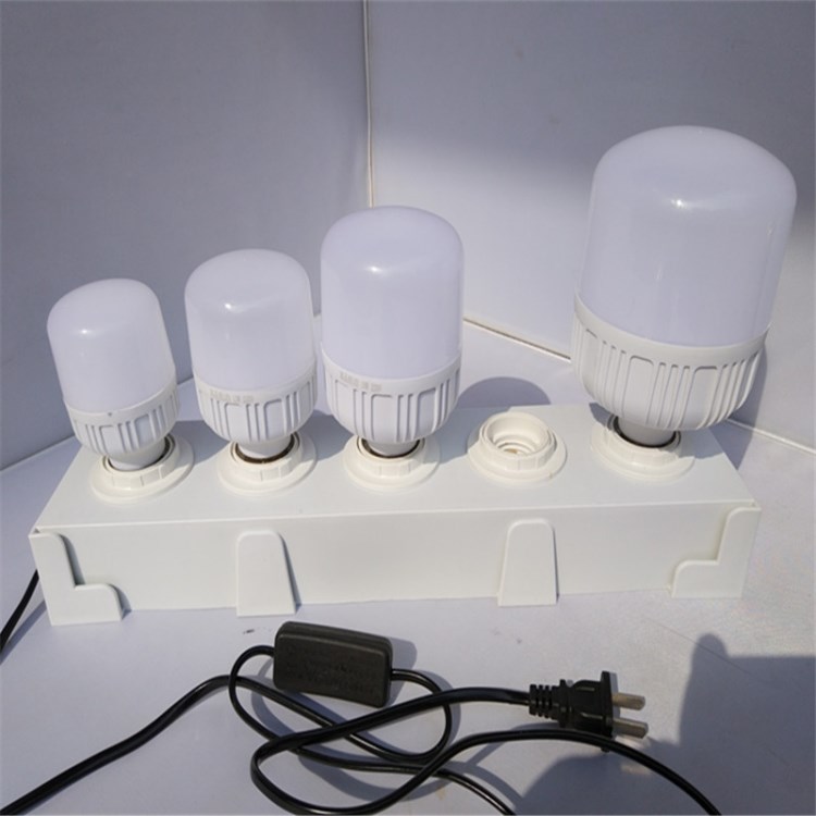 led白光 塑料球泡灯 led灯泡 E27/B22节能灯泡 高富帅灯泡