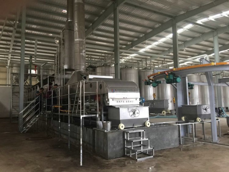鶴山釀酒設備廠家供應大型黃酒白酒釀酒定制白酒節能蒸餾釀酒設備