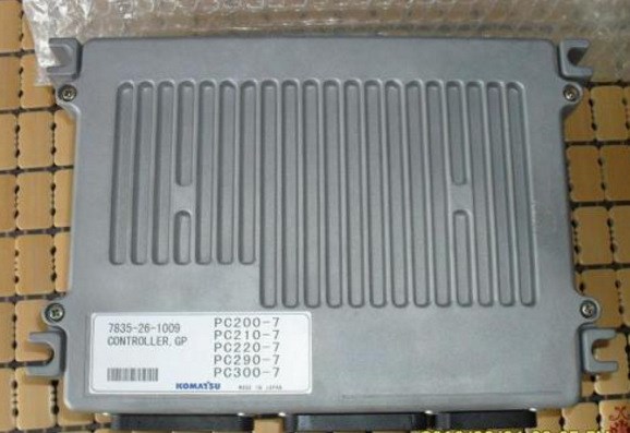 新款pc200-8配件   PC200-8MO泵控制器  電腦板7835-45-4001