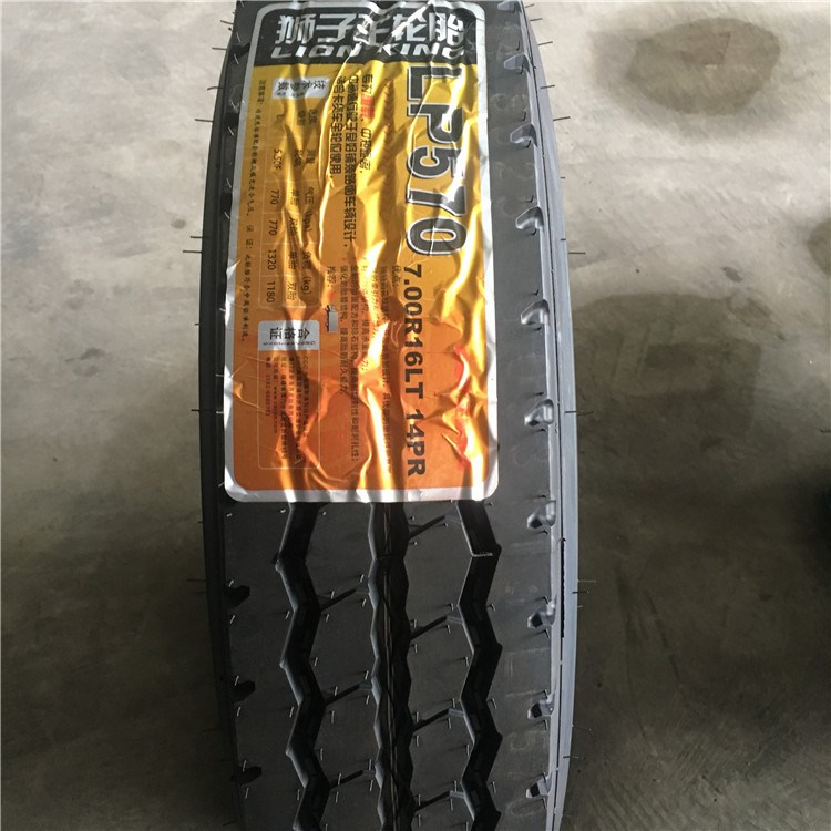 正新獅子輪胎700/750/825R16 LP590 570  12R22.5質(zhì)量三包