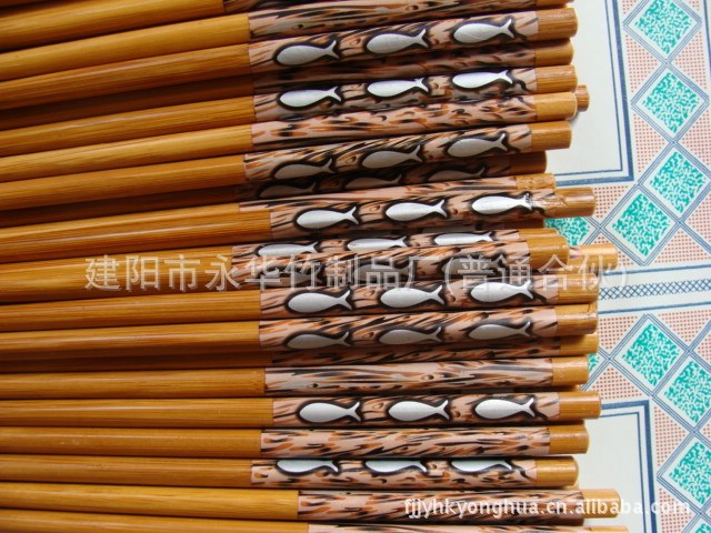 廠家直銷各種工藝竹筷 本款炭化三尾銀魚 華風銀魚花卉印花竹筷子