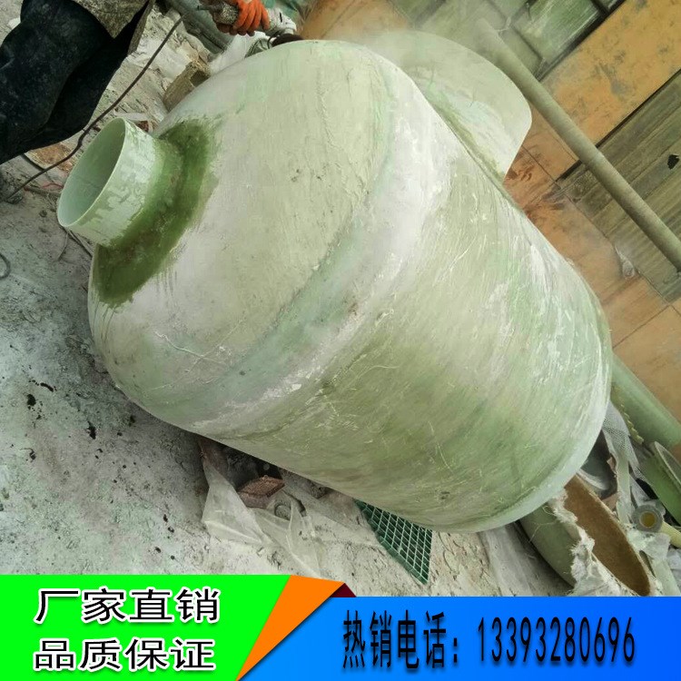供應(yīng)玻璃鋼化糞池 整體纏繞環(huán)保家用化糞池 三格生物化糞池