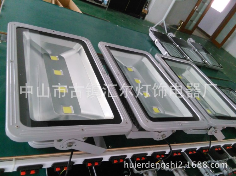 生产LED成品灯具 200WLED投光灯200WLED投射灯 LED射树灯