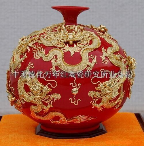 中國紅漆線雕花瓶 漆線雕禮品 38cm九龍?zhí)斓胤綀A 德化紅萬年紅