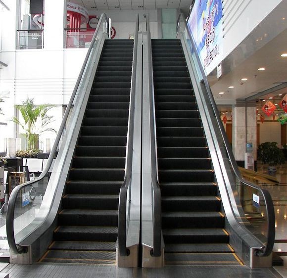 自动扶梯--商场扶梯--变频节能--西科姆厂家直销--可私人定制