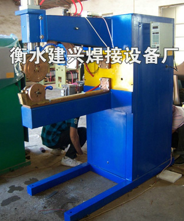 縱向鋒滾焊機(jī) 不銹鋼滾焊機(jī) 連環(huán)鋼筋籠滾焊機(jī)